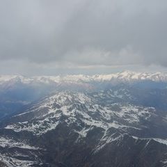 Flugwegposition um 13:47:11: Aufgenommen in der Nähe von Gemeinde Dellach im Drautal, Österreich in 3708 Meter